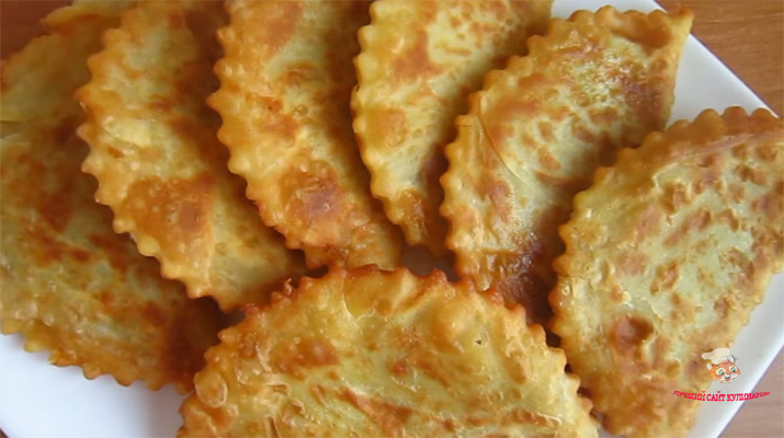 Слоеные чебуреки