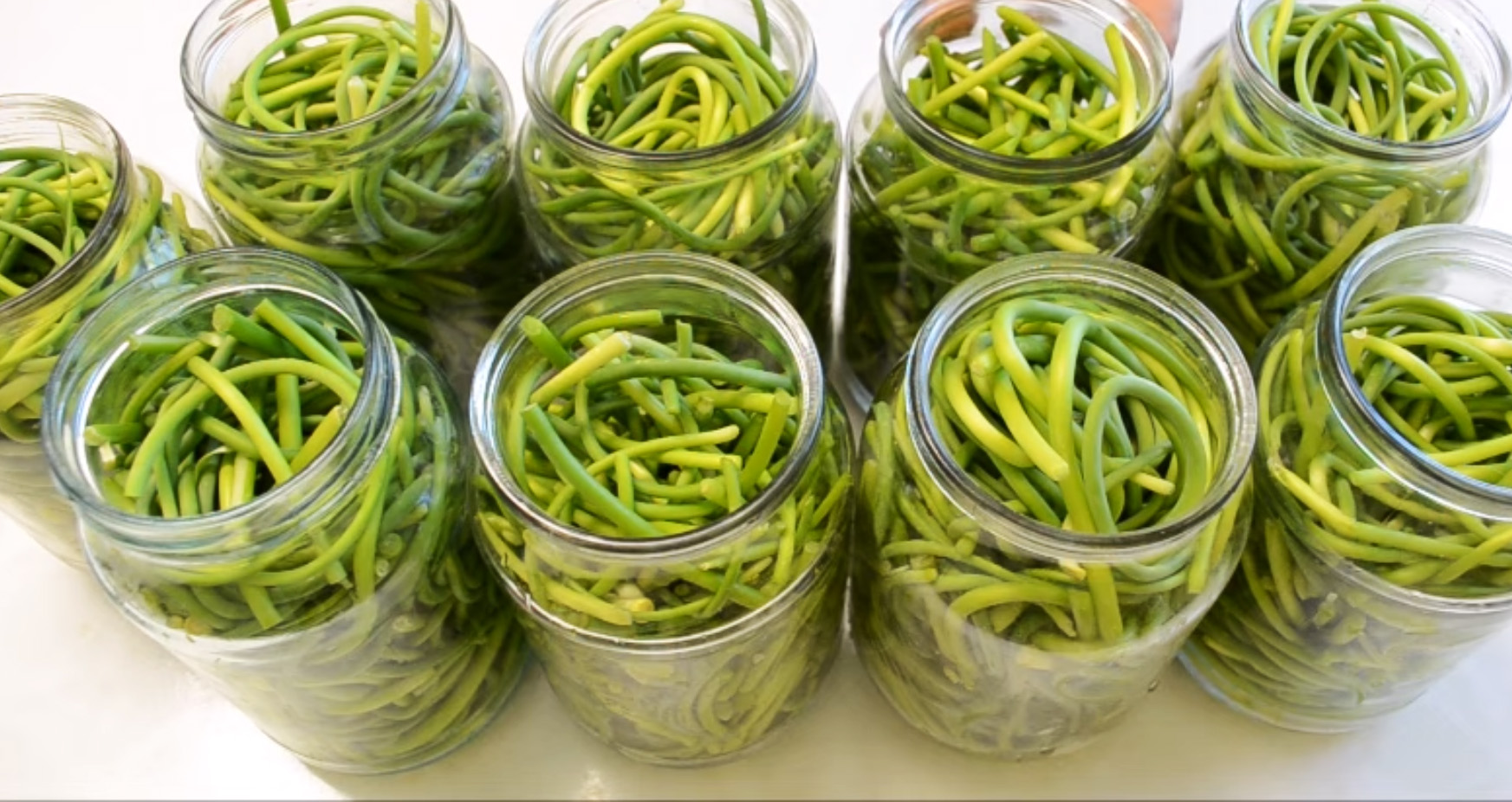 Стрелки чеснока маринованные